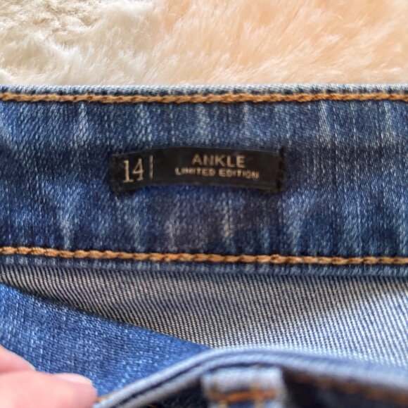 Talbots Flawless 5-Pocket Jeans Ankle length Size 14 NWT - Picture 4 of 5